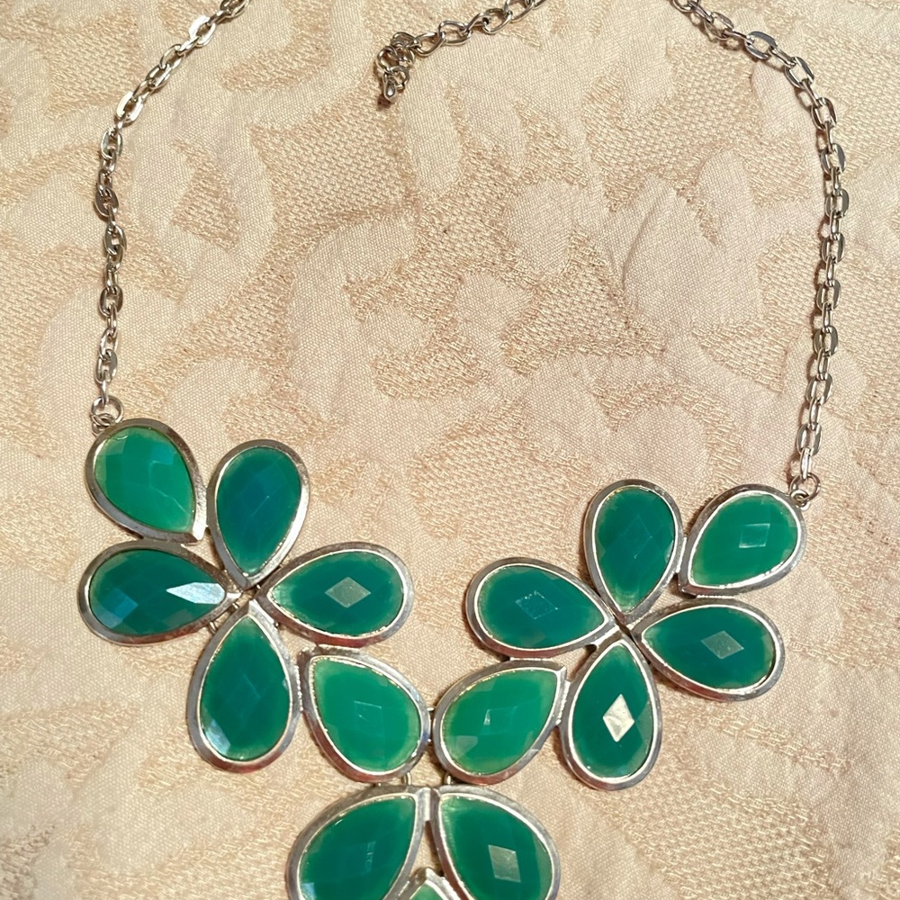 Statement necklace